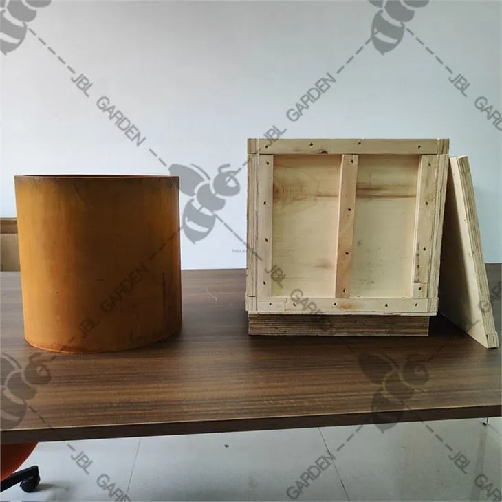 دھاتی پھولوں کے برتن آؤٹ ڈور