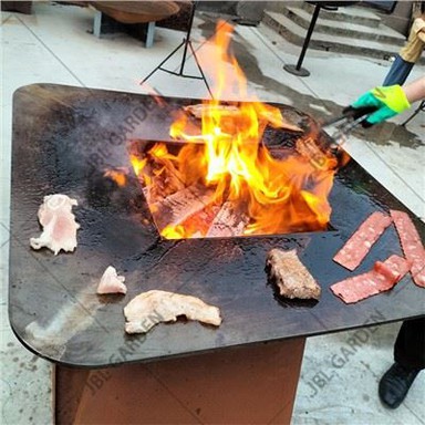 آؤٹ ڈور فائر پٹ گرل