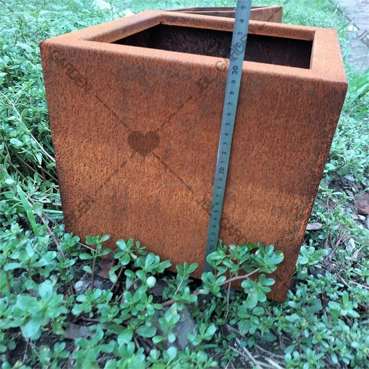 Tin Plant Pots