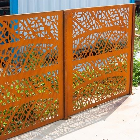 Custom Design Corten Steel Screen Fence factory