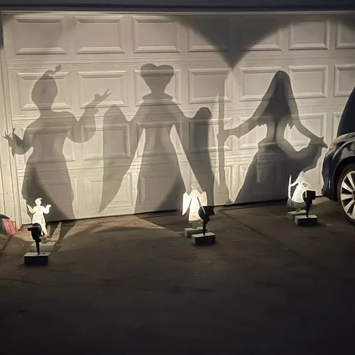 Halloween Witch Outdoor Projection Plugin