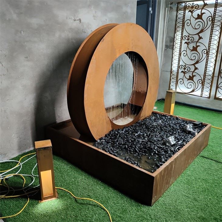 Modular Moon-Shaped Corten Water Feature Customizable Outdoor Accent factory